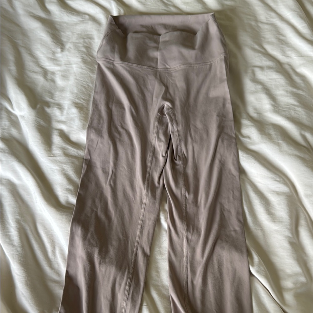 The Iwa Company Mauve Leggings